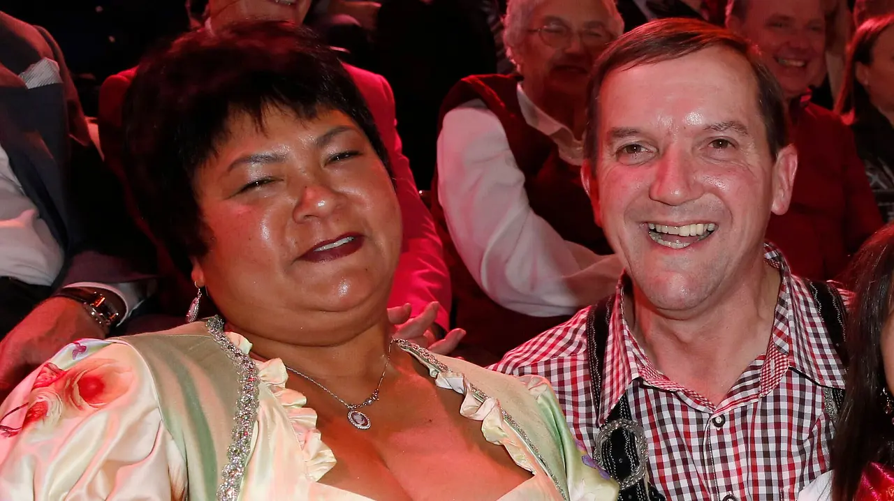 "Bauer sucht Frau"-Narumol & Josef Bauer sucht Frau-Narumol & Josef - Foto: IMAGO / VISTAPRESS