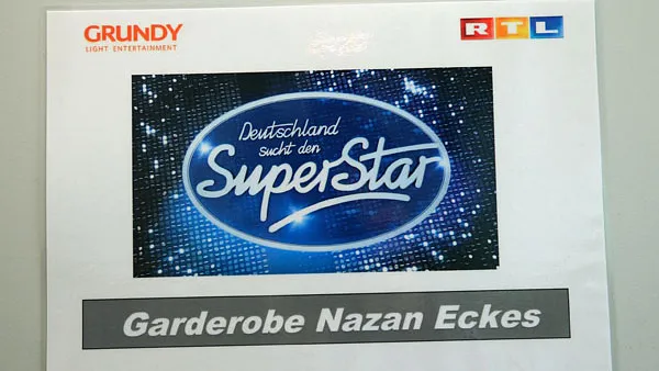 DSDS: Nazan Eckes zeigt ihren Beauty-Bereich! - Bild 1
