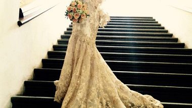 Nela Lee in ihrem Brautkleid - Foto: Facebook/ Nela Lee