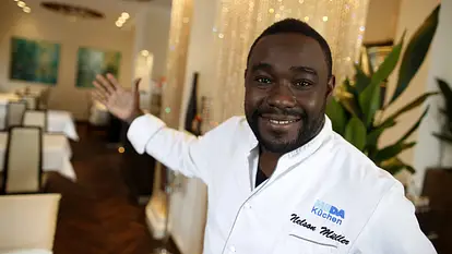 Nelson Müller in seinem Restaurant