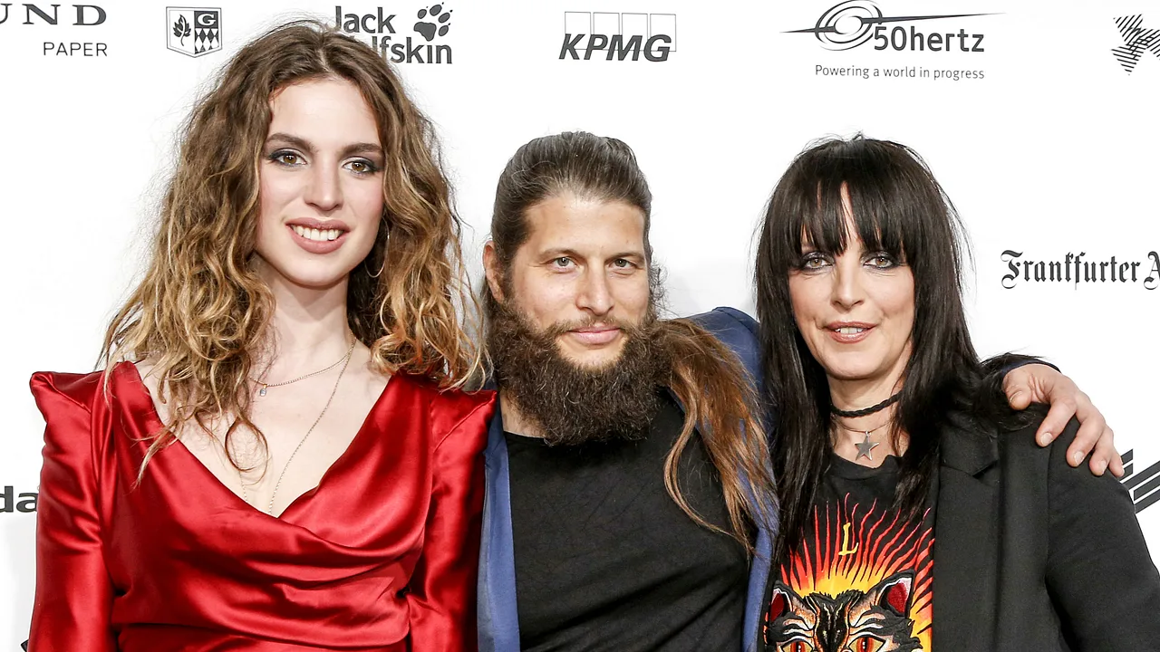 Larissa Kerner ist eines der vier Kinder von Nena Nena mit Freund Philipp Palm und Tochter Larissa Kerner - Foto: Getty Images