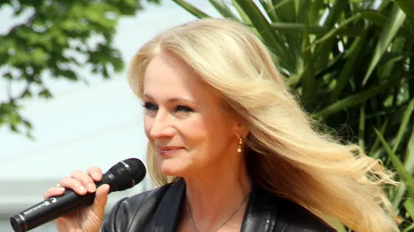 Schlagersängerin Nicole
