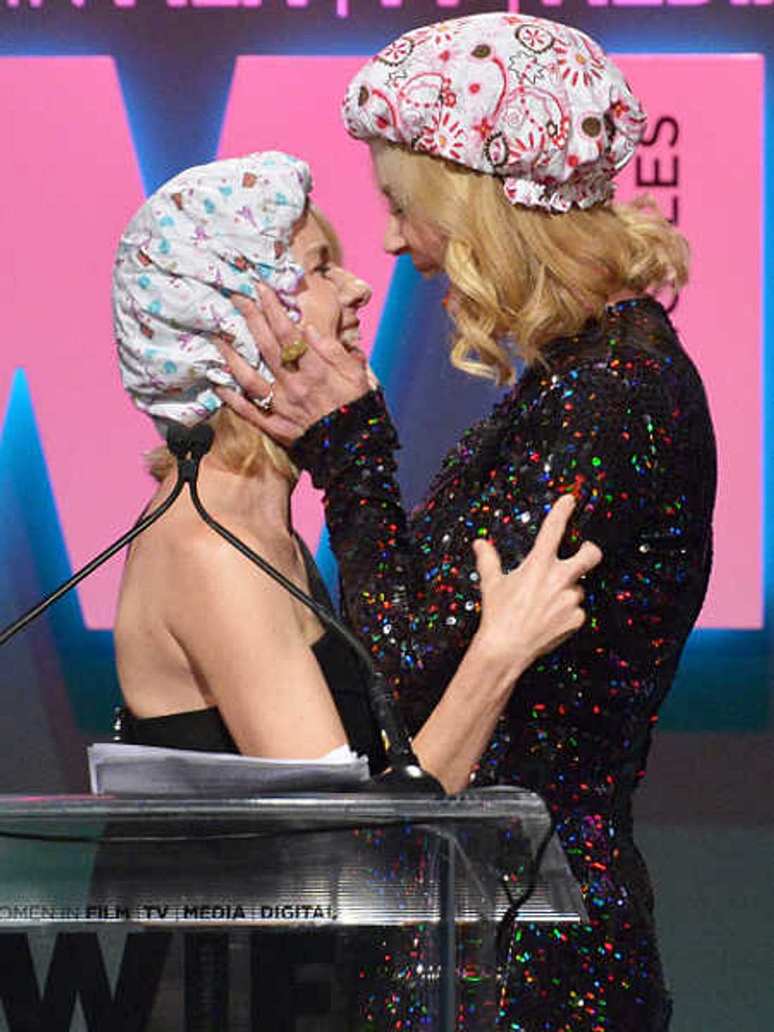 Nicole Kidman: Leidenschaftlicher Kuss mit Naomi Watts