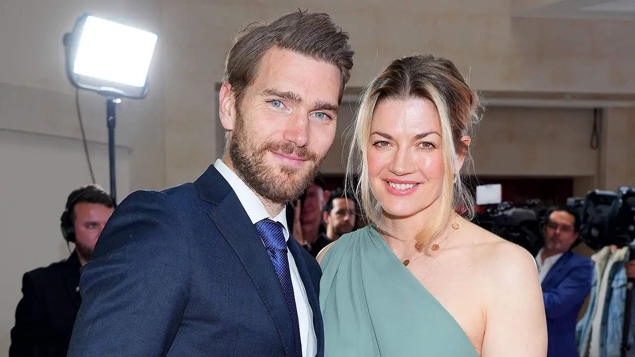 Benjamin Baarz und Nina Bott Benjamin Baarz und Nina Bott - Foto: IMAGO / APress