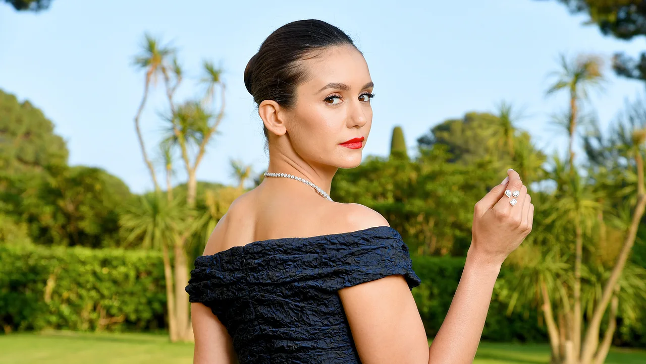 Nina Dobrev Nina Dobrev - Foto: Pascal Le Segretain/amfAR/Getty Images for amfAR