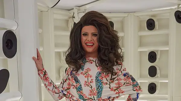 Nina Queer