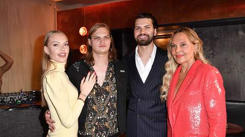 Familie Ochsenknecht mit Cheyenne, Wilson, Jimi und Natascha - Foto: imago images / Future Image