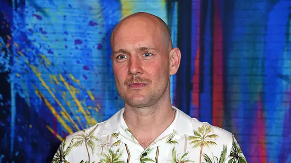 Oli P