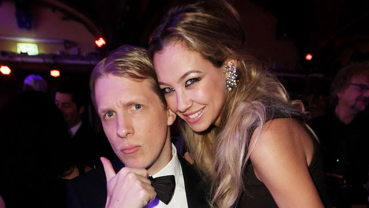 Oliver Pocher und Sandy Meyer-Wölden Oliver Pocher und Sandy Meyer-Wölden - Foto: Mathis Wienand/ Getty Images