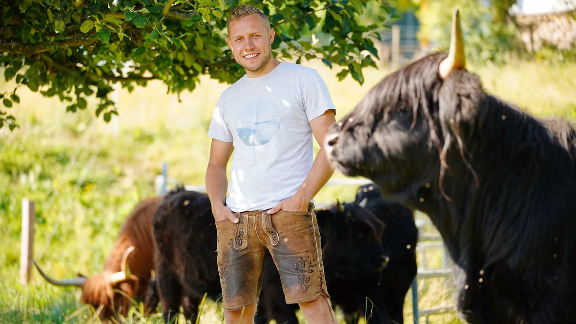 Patrick Romer liebt seine Rinder Patrick Romer liebt seine Rinder