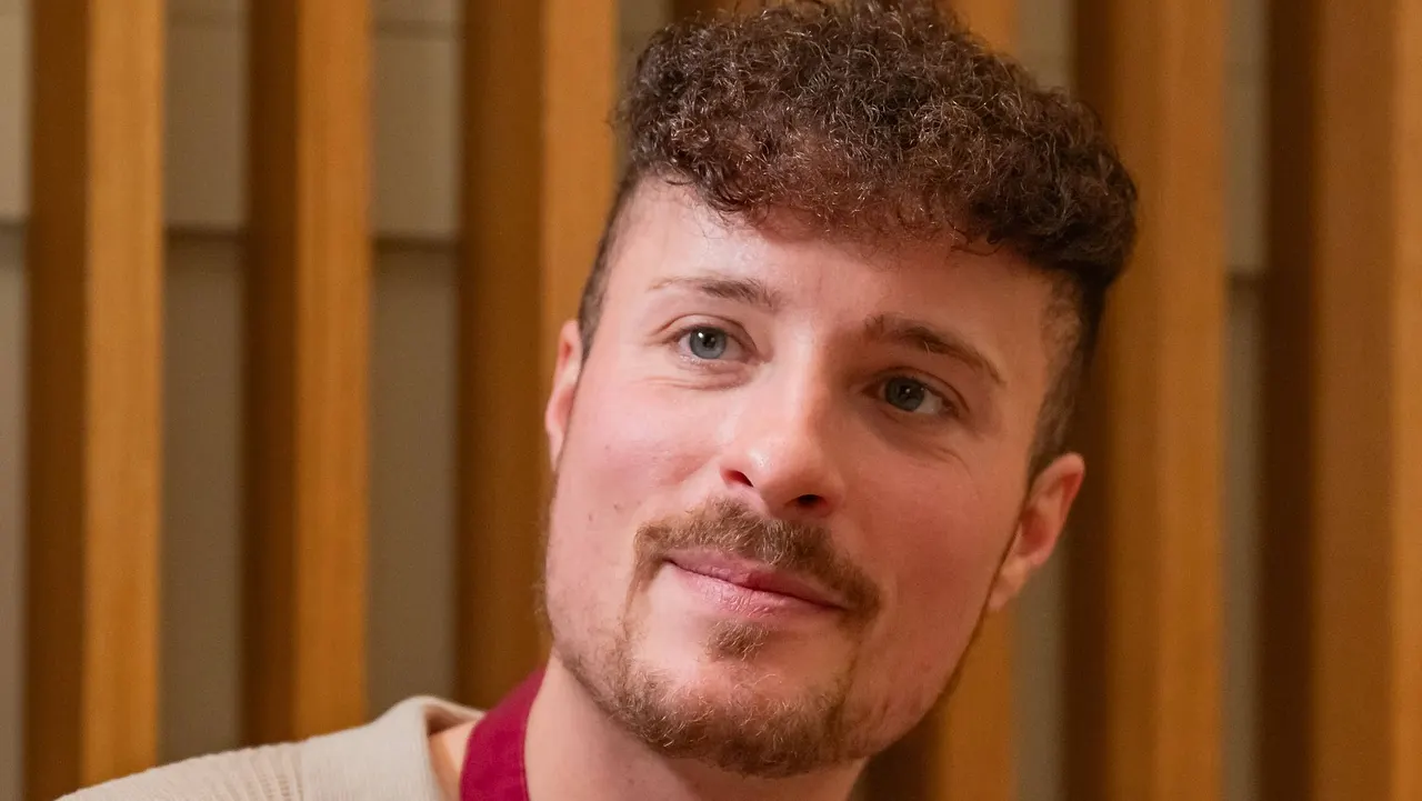 Pferdewirt Johannes Höfinger wünscht sich ein freundschaftliches Verhältnis zu Ex-Freund Florian Pferdewirt Johannes Höfinger wünscht sich ein freundschaftliches Verhältnis zu Ex-Freund Florian - Foto: IMAGO / SEPA.Media