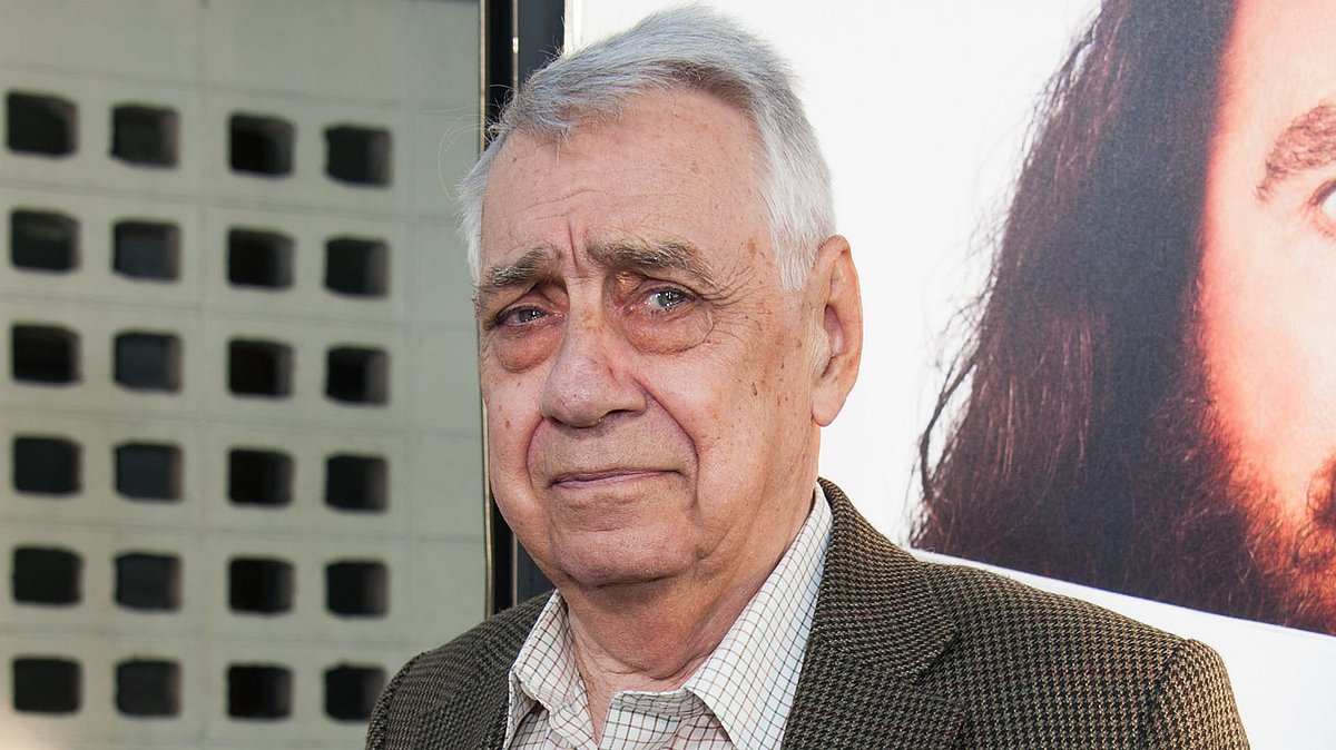 Philip Baker Hall