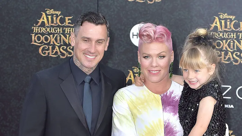 Pink mit Ehemann und Tochter