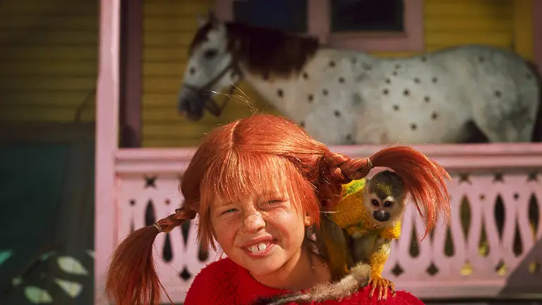 Pippi Langstrumpf mit Affe Herr Nilsson und Pferd Kleiner Onkel