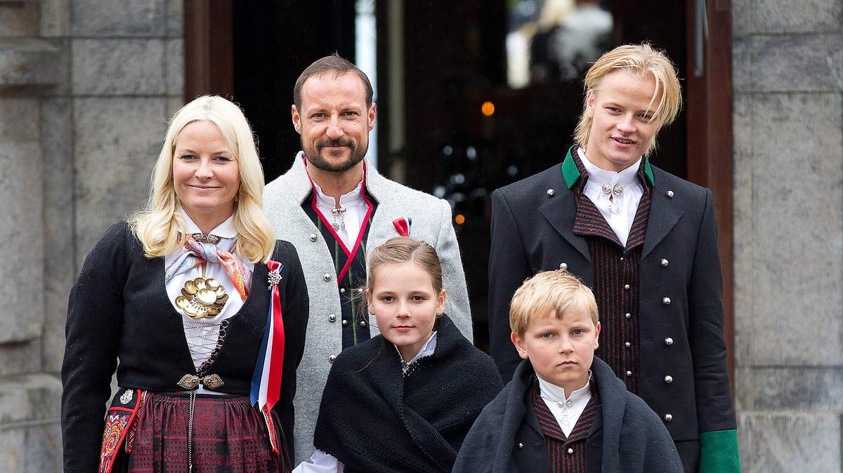 Prinzessin Mette Marit Prinz Haakon and Prinzessin Ingrid Alexandra and Prinz Sverre Magnus and Marius Borg Hoiby