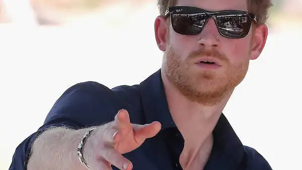 Prinz Harry: Ex-Affäre verbreitet peinliche Details über seinen Penis!