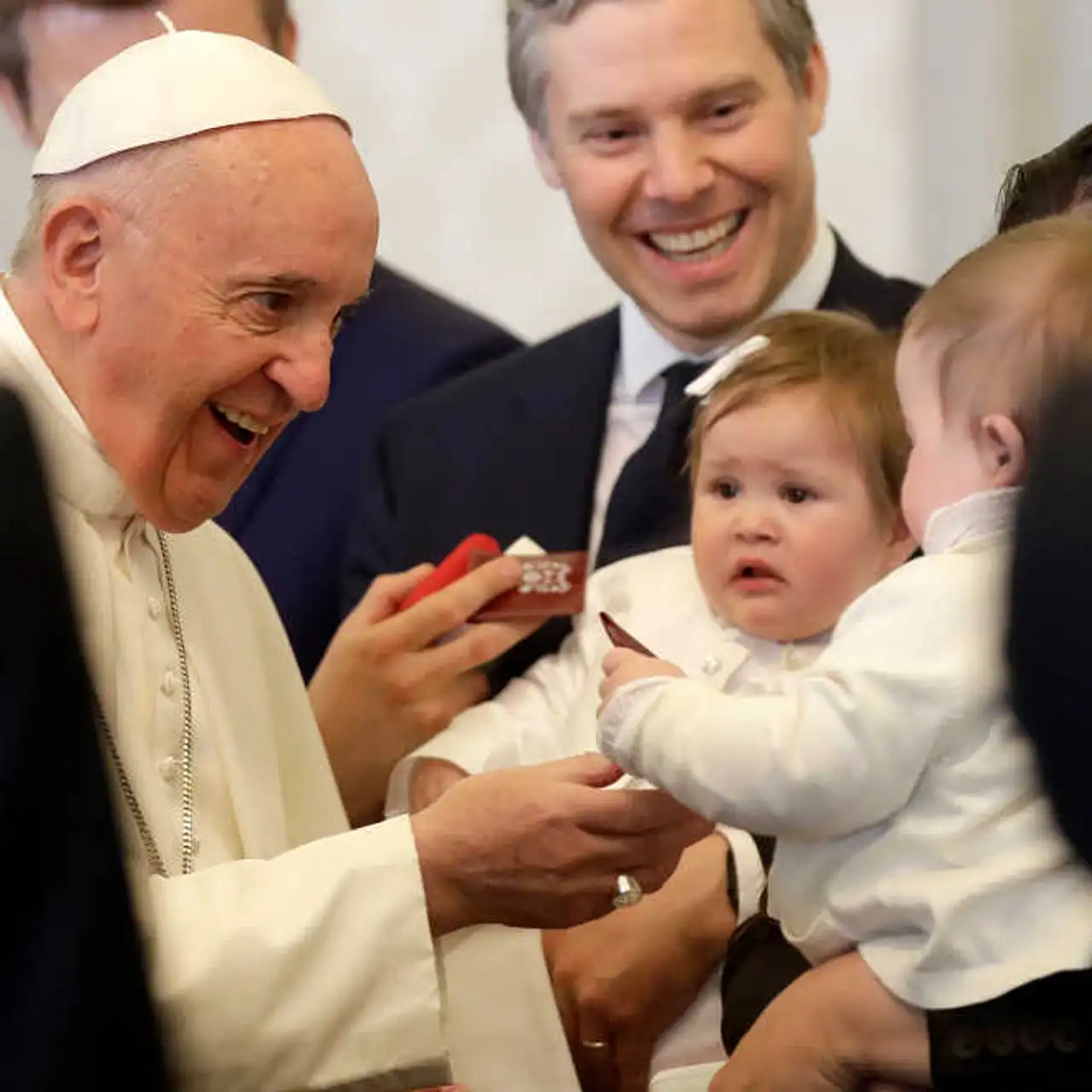Prinz Rudolf von Liechtenstein & Prinzessin Tilsim zeigen zum ersten Mal ihre Zwillinge! Prinz Rudolf von Liechtenstein & Prinzessin Tilsim zeigen zum ersten Mal ihre Zwillinge! - Foto: Getty Images