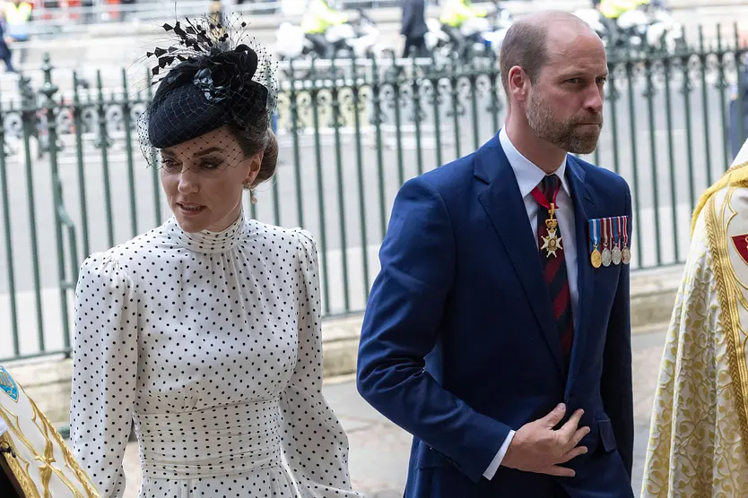 Sicherheitskräfte haben einen Mann festgenommen, der sich Zugang zu dem Anwesen von William und Ehefrau Kate verschafft hat.