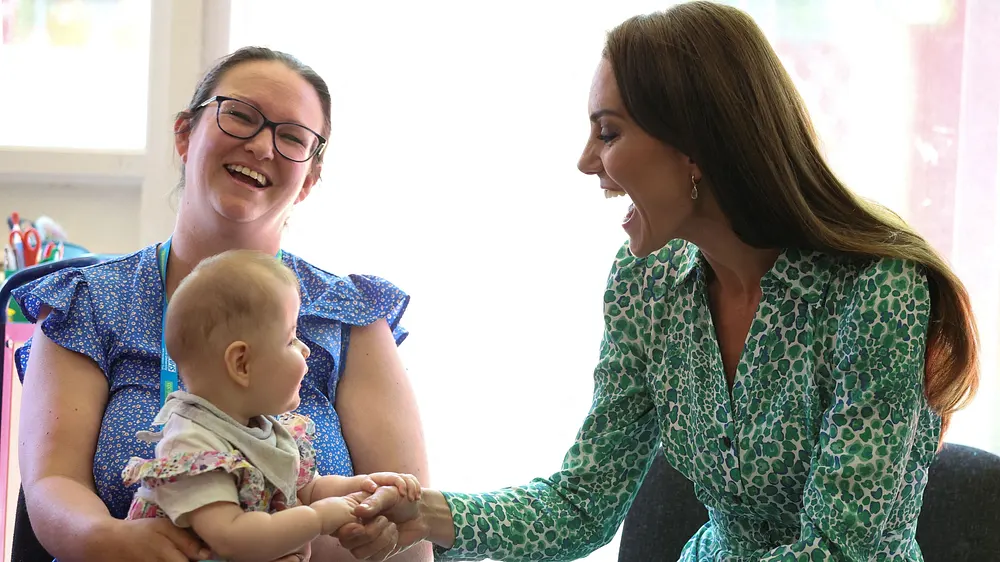 Prinzessin Kate mit einem Baby Prinzessin Kate mit einem Baby