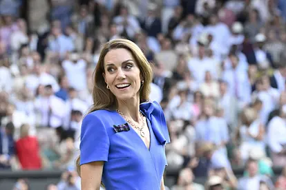 Prinzessin Kate macht große Augen und blickt zur Seite.