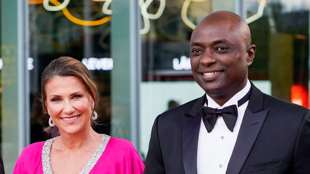 Prinzessin Märtha Louise und Durek Verrett Prinzessin Märtha Louise und Durek Verrett - Foto: Getty Images / LISE ASERUD