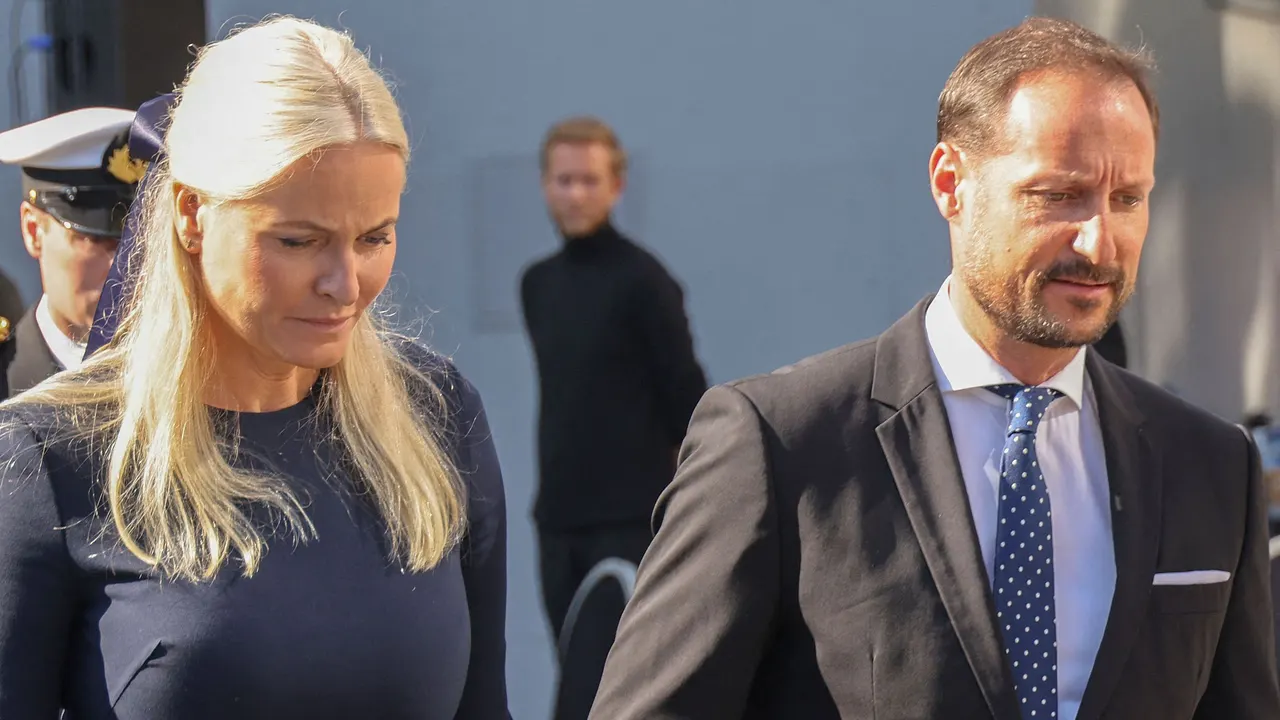 Prinzessin Mette-Marit & Prinz Haakon Prinzessin Mette-Marit & Prinz Haakon - Foto: Getty Images / GEIR OLSEN