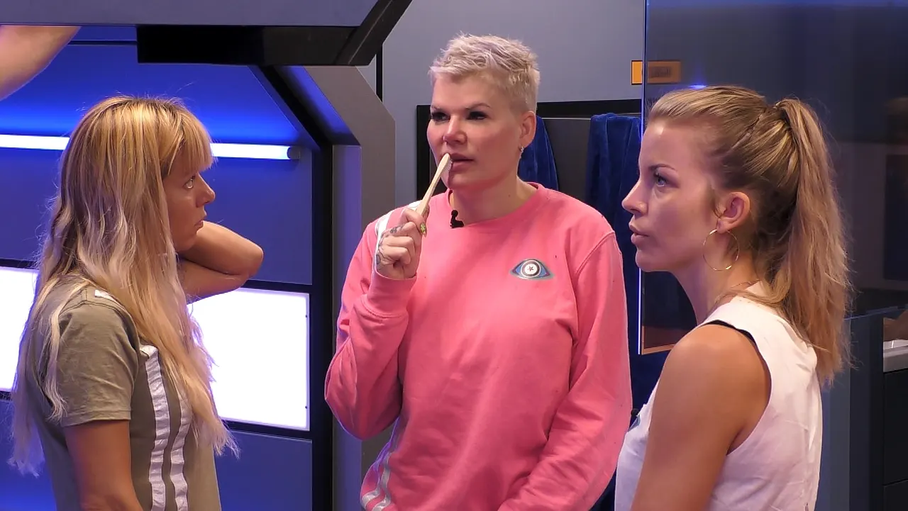 Melanie Müller bei "Promi Big Brother" Melanie Müller bei Promi Big Brother - Foto: SAT.1