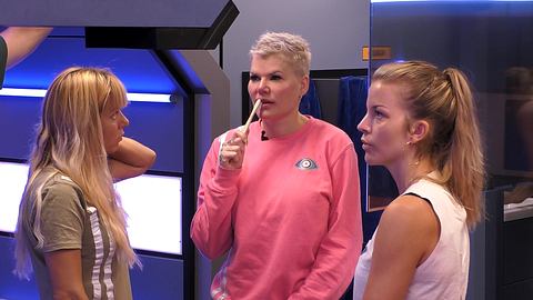 Melanie Müller bei Promi Big Brother - Foto: SAT.1