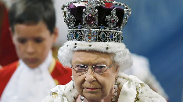 Queen Elizabeth II.: Sie tritt von ihrem Amt zurück!
