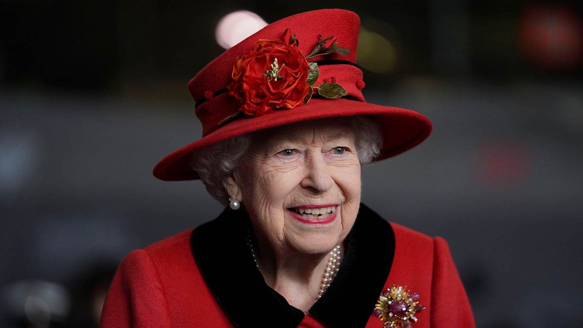 Queen Elizabeth lächelt heute wieder