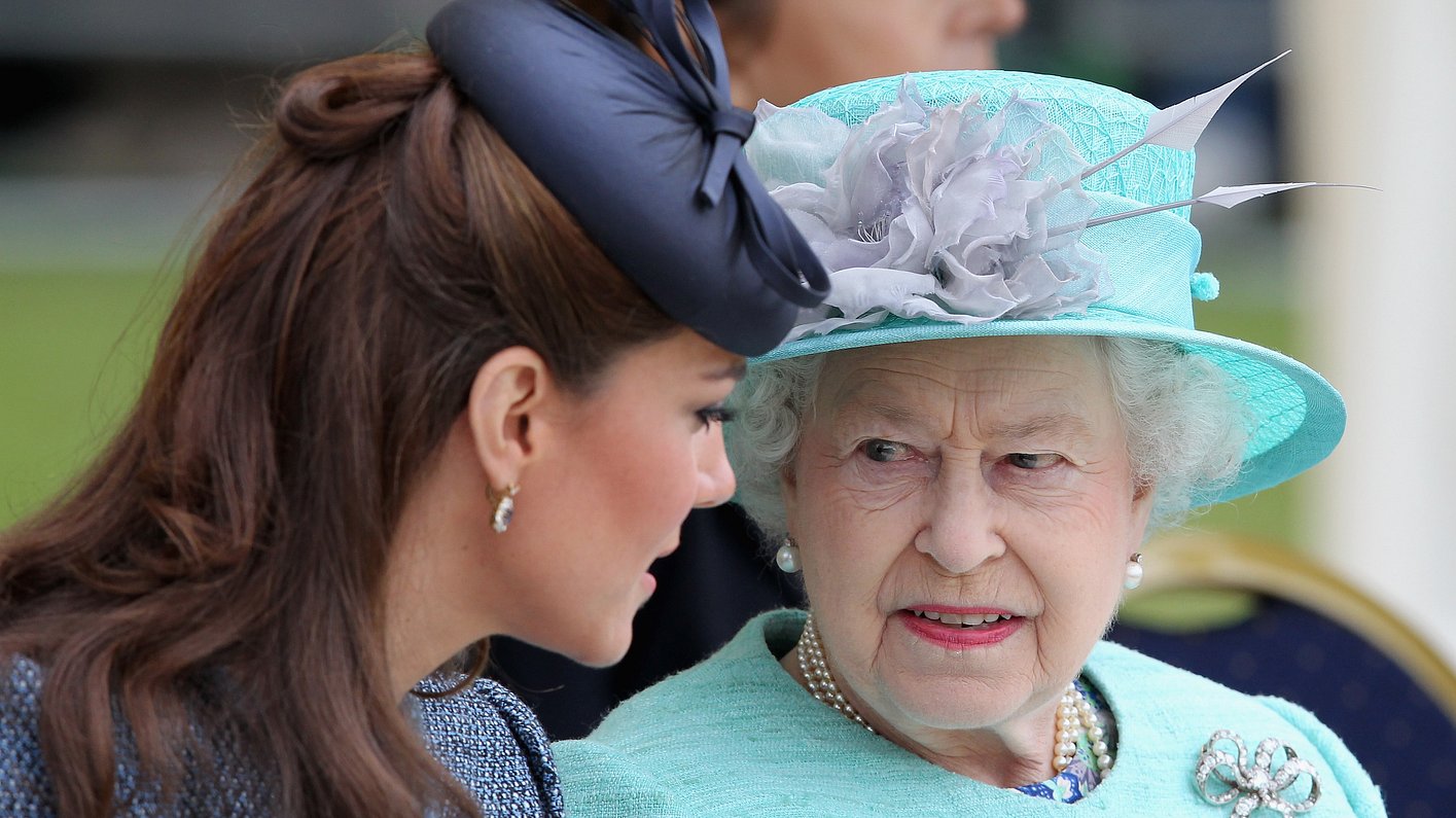 Herzogin Kate und die Queen