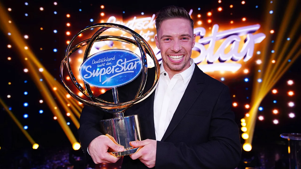 Ramon Roselly ist DSDS-Superstar Ramon Roselly ist DSDS-Superstar - Foto: TV Now / Stefan Gregorowius