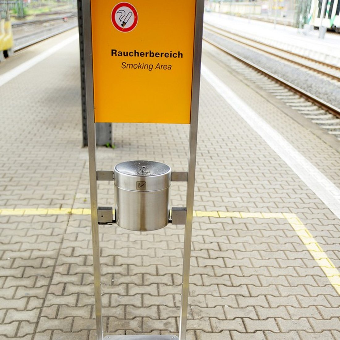 Nach 10 Jahren: S-Bahn Berlin erlaubt das Rauchen wieder