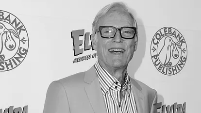 Richard Chamberlain lächelt in die Kamera