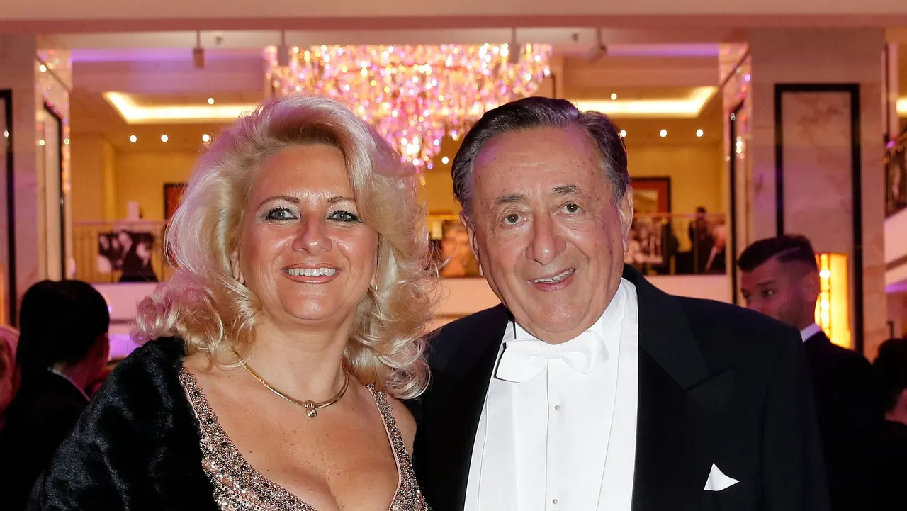 Richard Lugner Ex-Freundin Sonja Käfer Schönage Richard Lugner Ex-Freundin Sonja Käfer Schönage - Foto: Imago / VISTAPRESS
