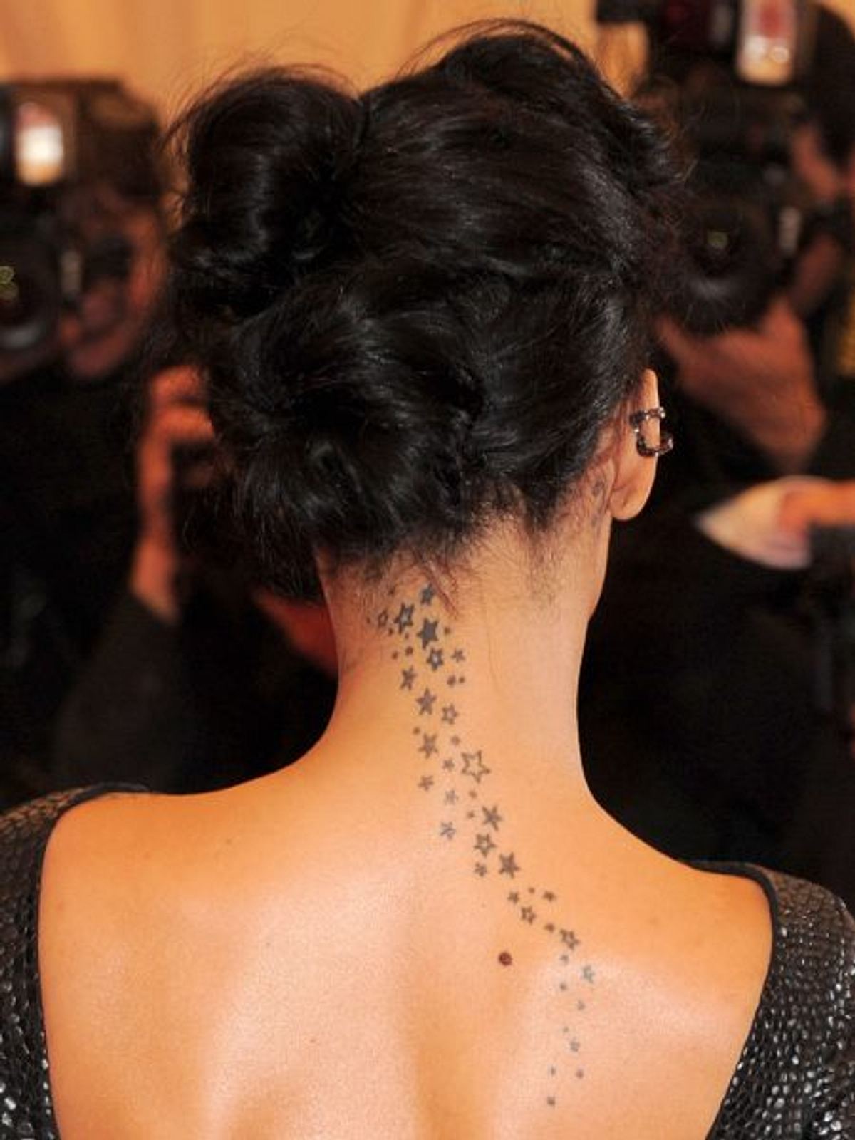 Auf schlimmer und ewig! Die Liebes-Tattoos der Stars - Bild 15