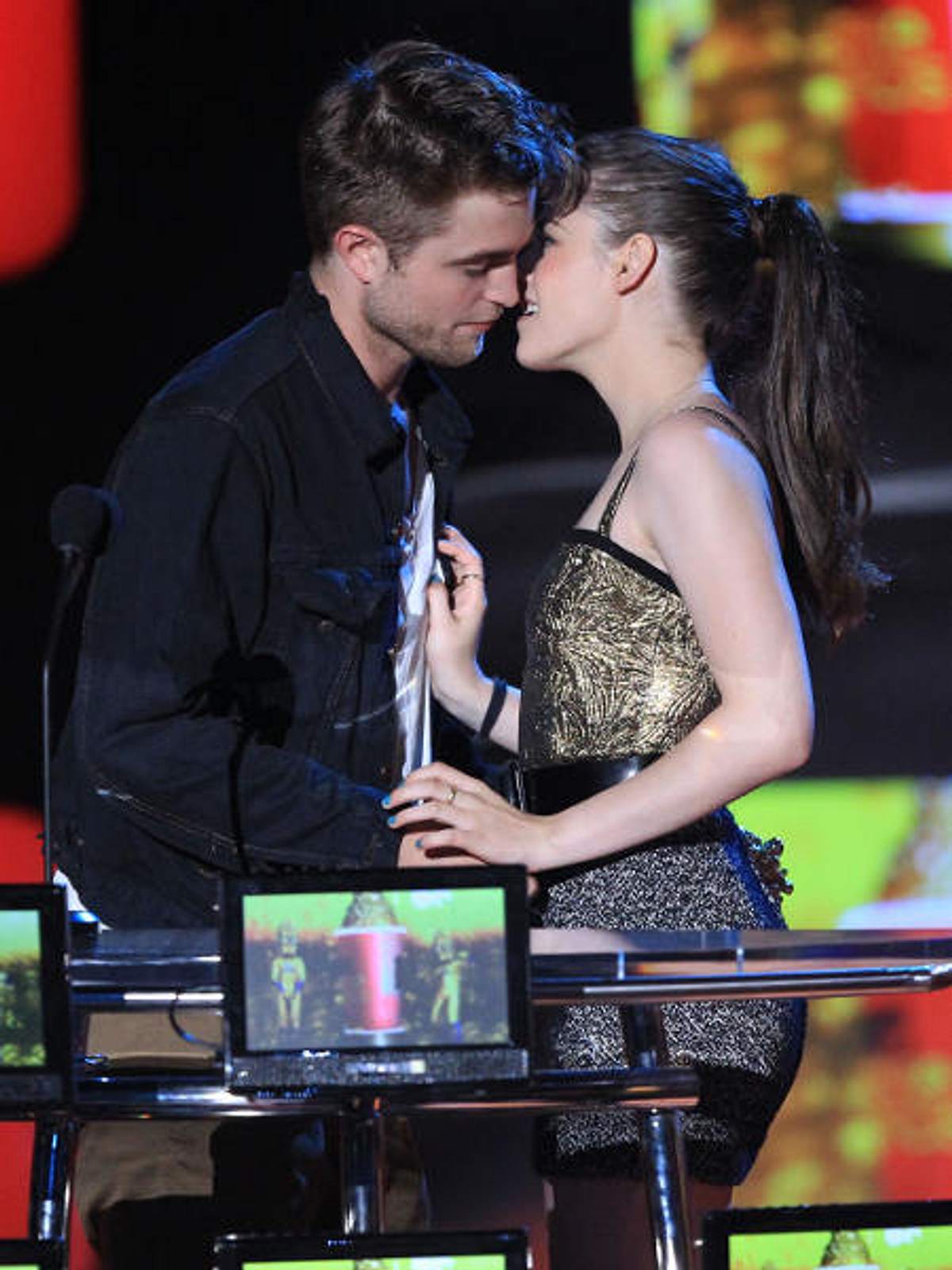 Robert Pattinson & Kristen Stewart: Ihre schönsten Momente - Bild 14