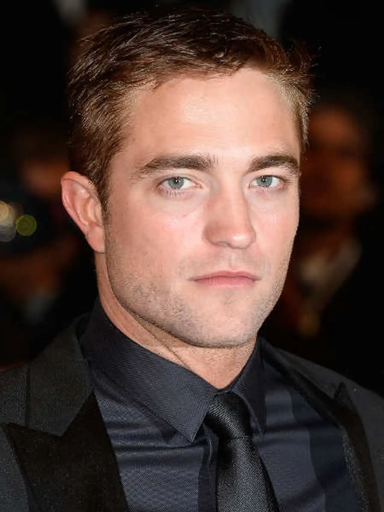 Robert Pattinson: „Wie die Tiere im Auto gerammelt“ Robert Pattinson: Seine Eltern schmeißen ihn aus der Villa - Foto: GettyImages