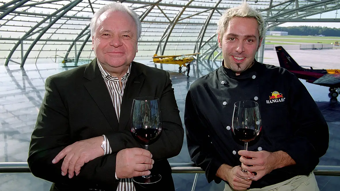 Roland Trettl jung mit seinem Chef Eckart Witzigmann Roland Trettl jung mit seinem Chef Eckart Witzigmann