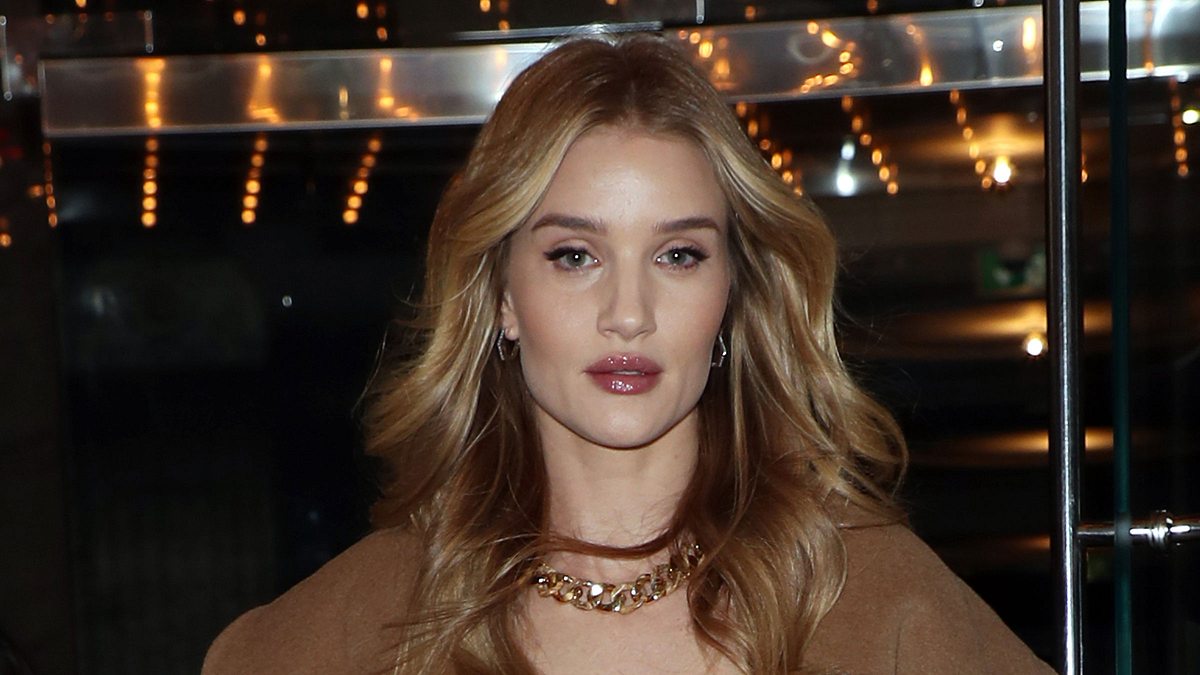 Rosie Huntington-Whiteley: 7 Tricks, um pro Woche 2 kg abzunehmen!