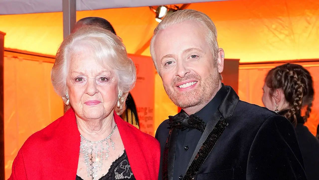 Ross Antony und seine Mutter Vivien Ross Antony und seine Mutter Vivien - Foto: IMAGO / APress
