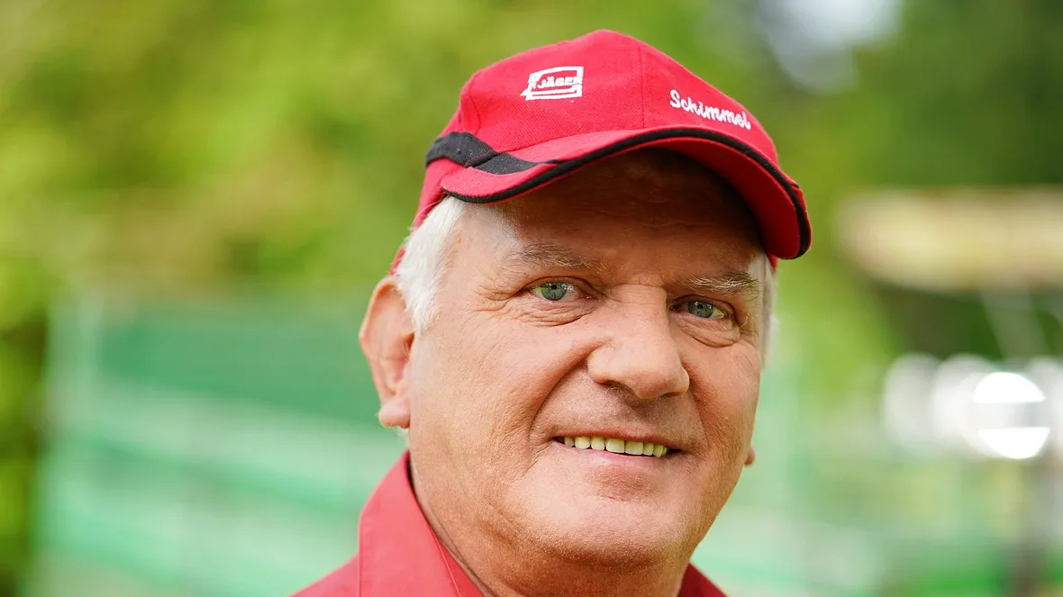 Bauer Dietrich-Max-Helmut