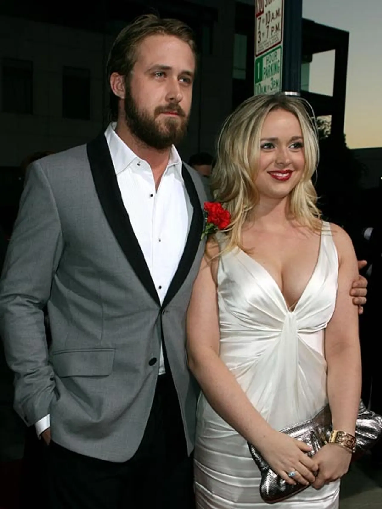 Ryan Gosling mit seiner Schwester Mandi Ryan Gosling mit seiner Schwester Mandi - Foto: GettyImages