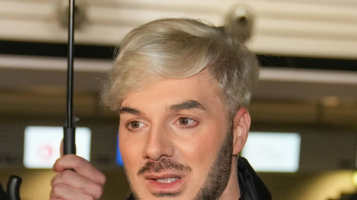 Sam Dylan knutscht Superstar