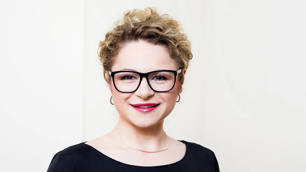 "Hochzeit auf den ersten Blick"-Expertin Sandra Köhldorfer Hochzeit auf den ersten Blick-Expertin Sandra Köhldorfer - Foto: SAT.1/Stefan Hobmaier