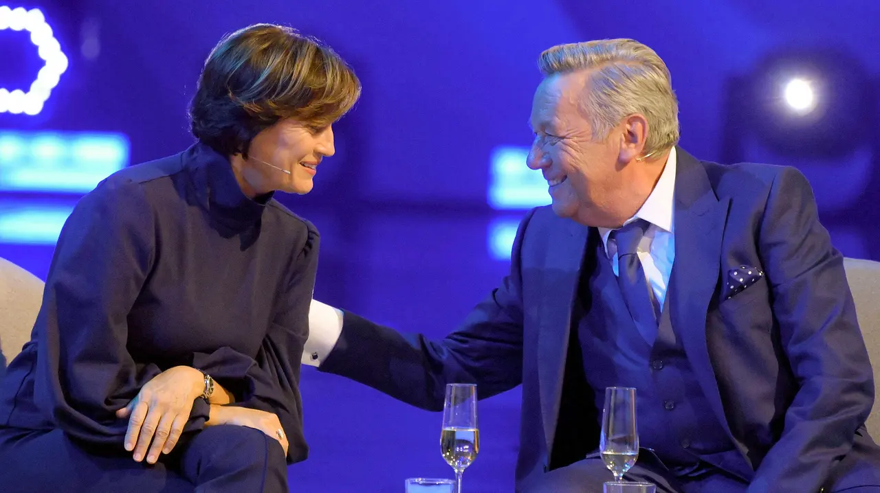Sandra Maischberger und Roland Kaiser Sandra Maischberger und Roland Kaiser - Foto: IMAGO/ Future Image