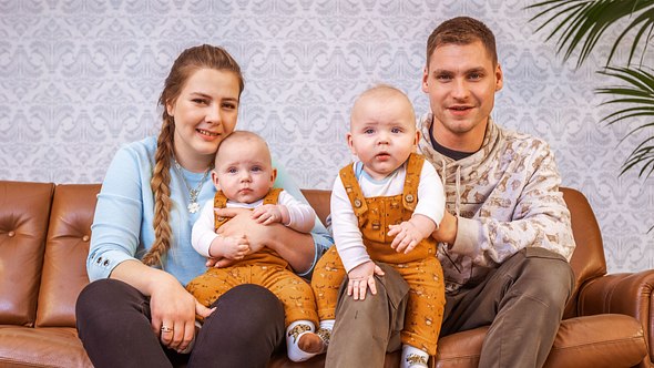Sarafina Wollny und Familie - Foto: RTLzwei
