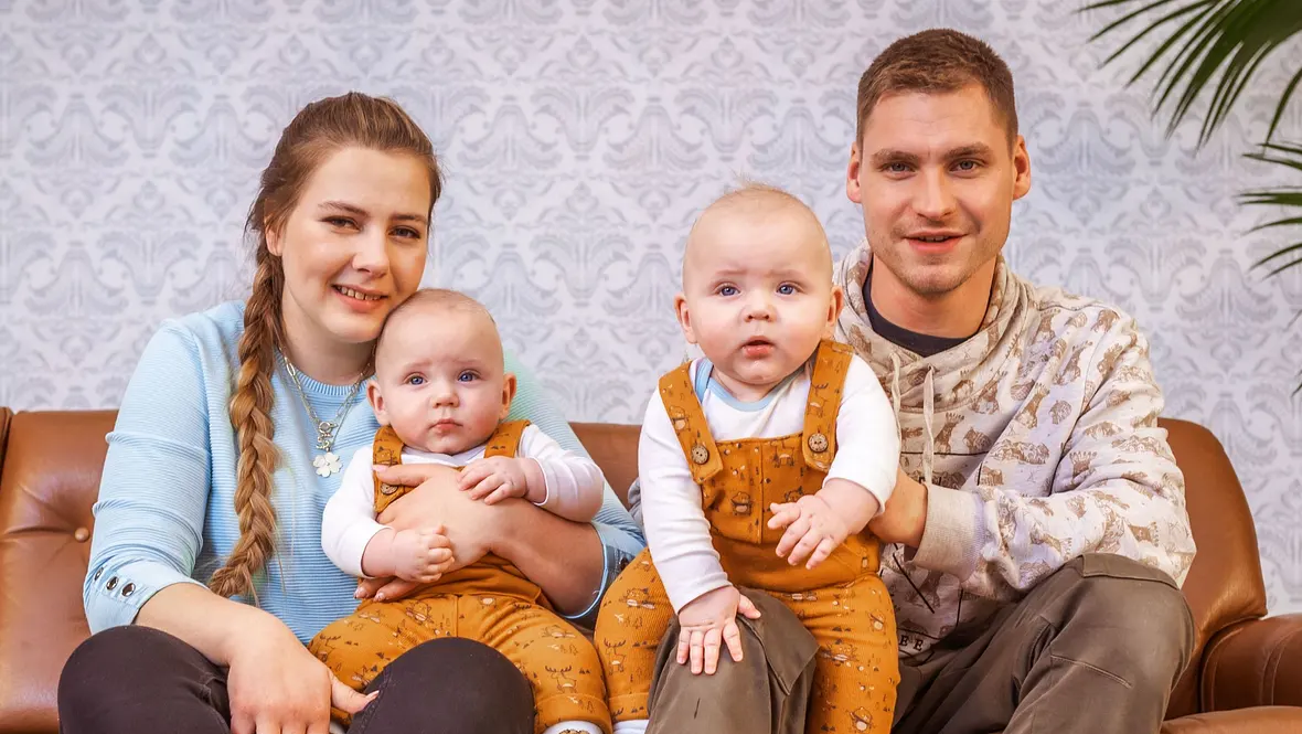 Sarafina und Peter Wollny mit den Zwillingen