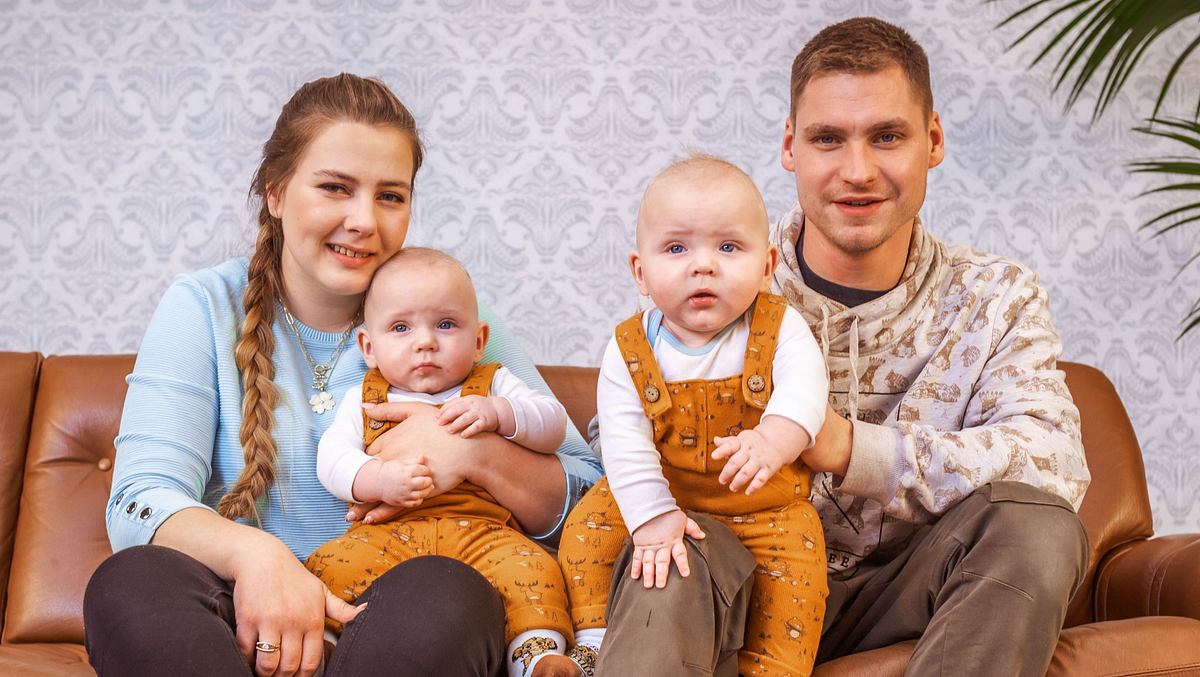 Sarafina und Peter Wollny mit den Zwillingen