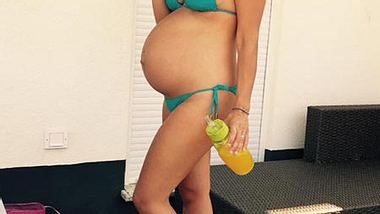 Sarah Engels zeigt ihren Babybauch in voller Pracht - Foto: Facebook